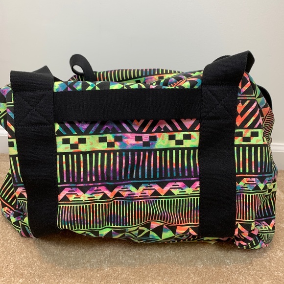 🔥PINK by Victoria’s Secret Canvas Duffel Bag🔥 - Picture 2 of 5